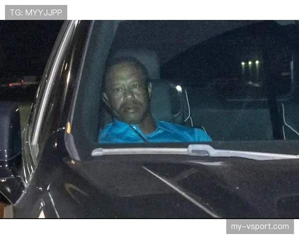 泰格·伍兹的后院居然比我家市中心房价还高，刷图的时候差点以为看豪宅杂志